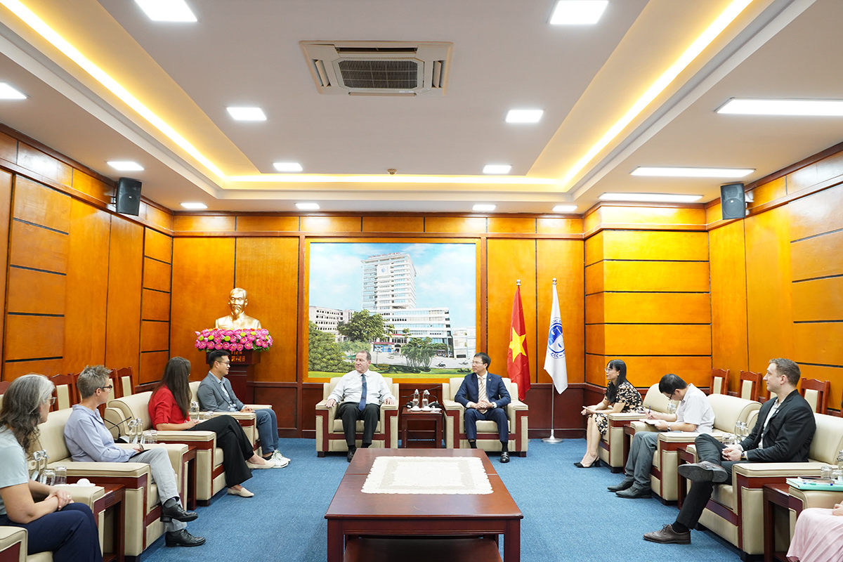 UArizona delegation meets with HLU leadership at Hanoi Law University, Vietnam