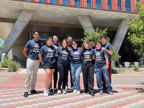 Students from the Universidad del Valle de México stand together outside