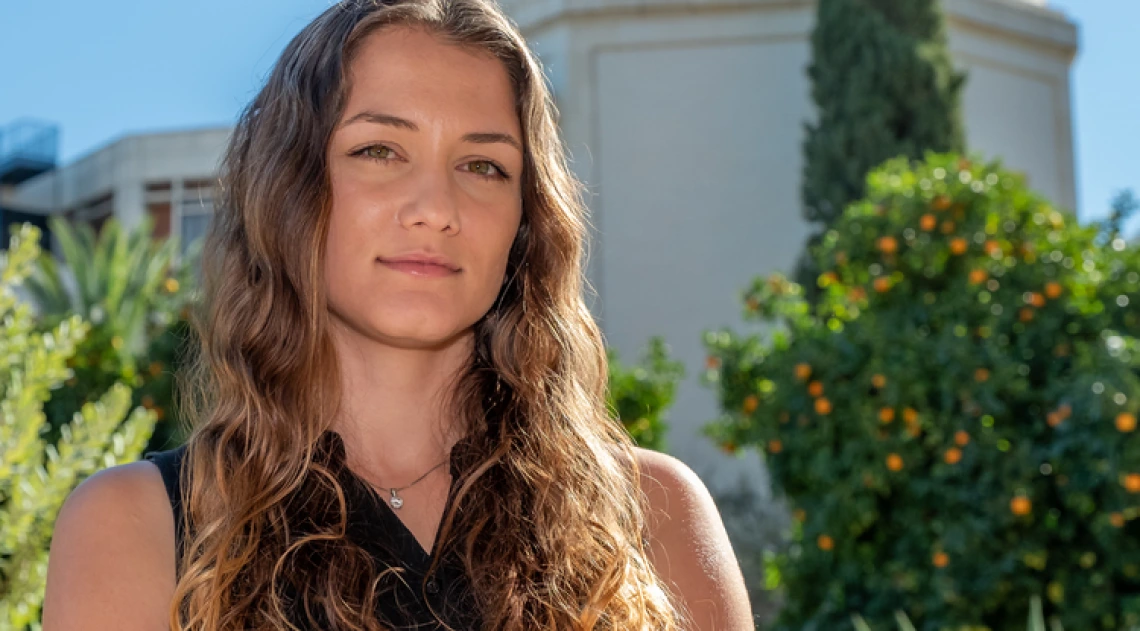 lia_medeiros_the_university_of_arizona_by_demers_181220_5341_1.jpg