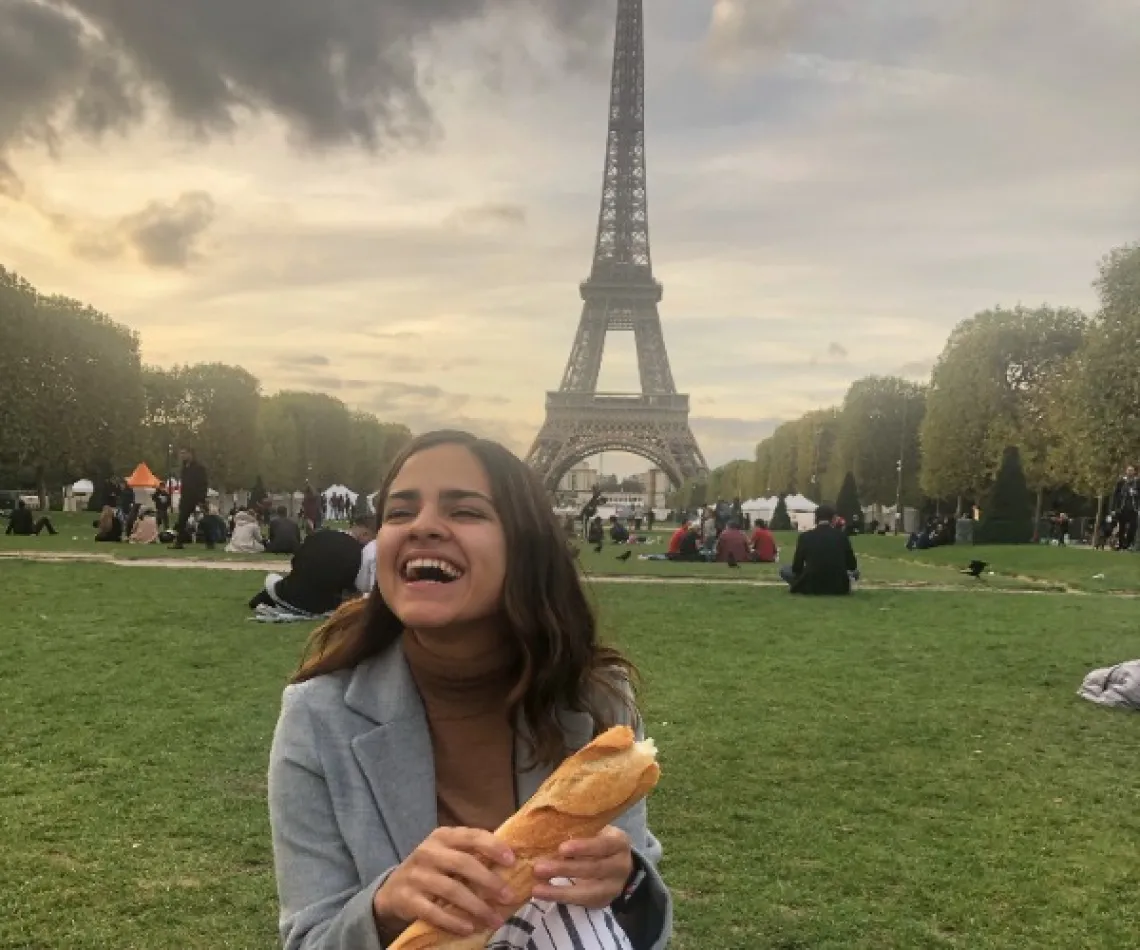 lucy_paris_eifel_tower_600x500.jpeg