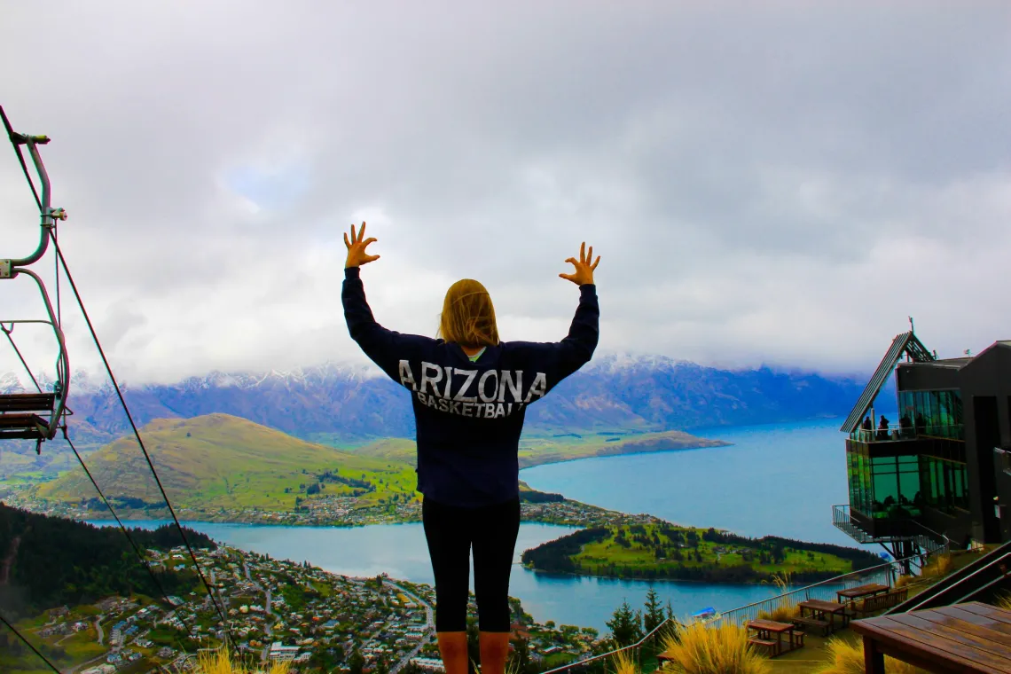 two_davis_l_-_new_zealand.jpg