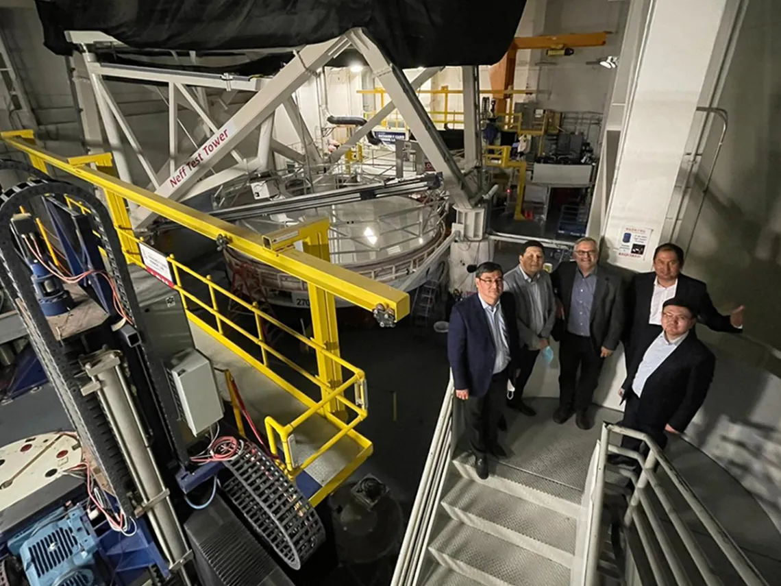 Mirror Lab tour - Mirror currently being tested for accuracy before getting another polishing