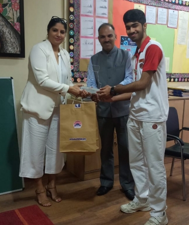 2nd Runner Up Divit Chopra and School Principal Dr. Sanjay Sachdeva